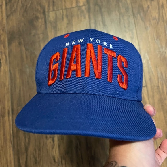 New York Giants football SnapBack NFL adjustable hat - Picture 4 of 4